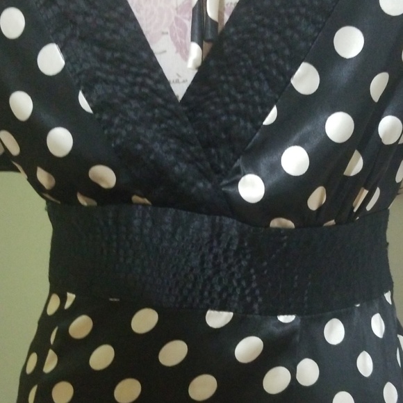 BCBGMaxAzria Top - Picture 7 of 8